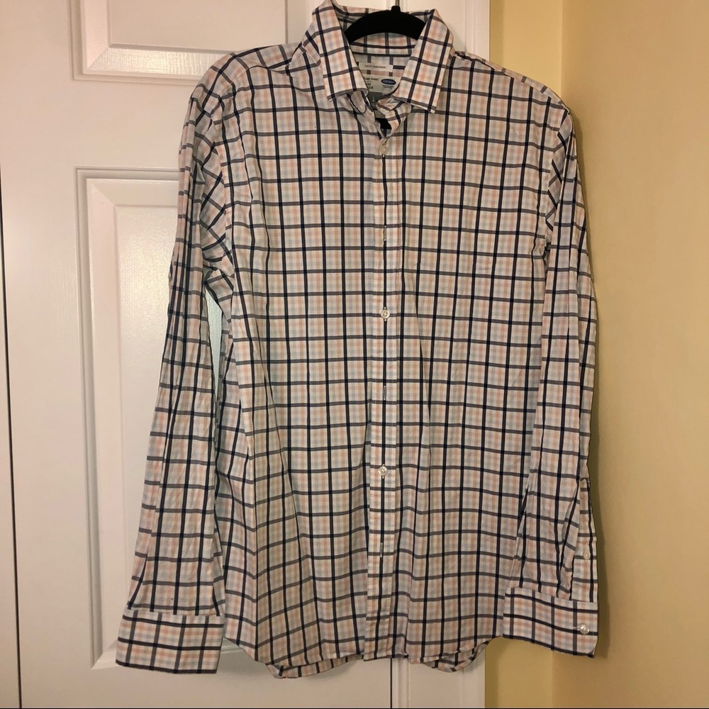 Old Navy Slim-Fit Flex Signature Dress Shirt